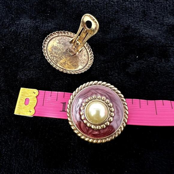 Earrings Round Pearl Like Dome Rope Clip On Vintage VTG Fashion 60s 70s 80s - Picture 3 of 3